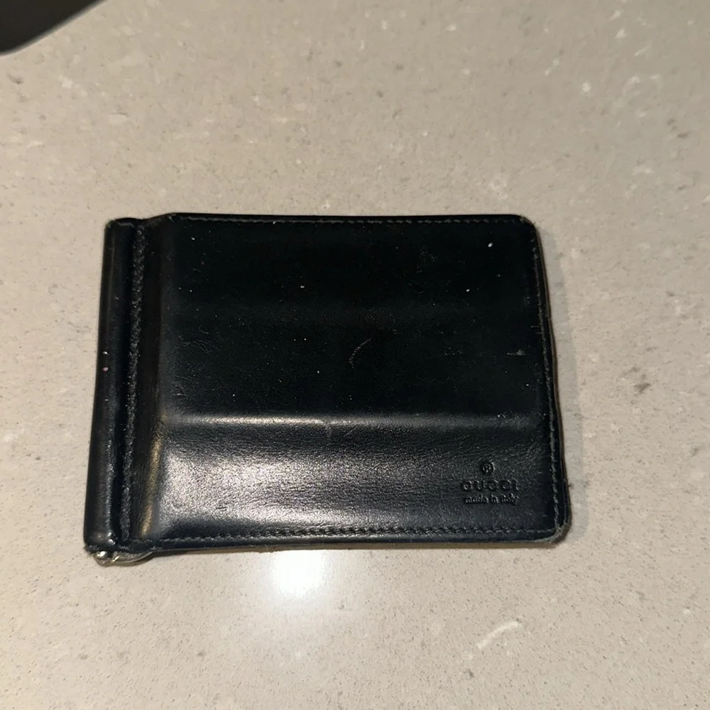 Authentic Gucci Sleek Black Wallet